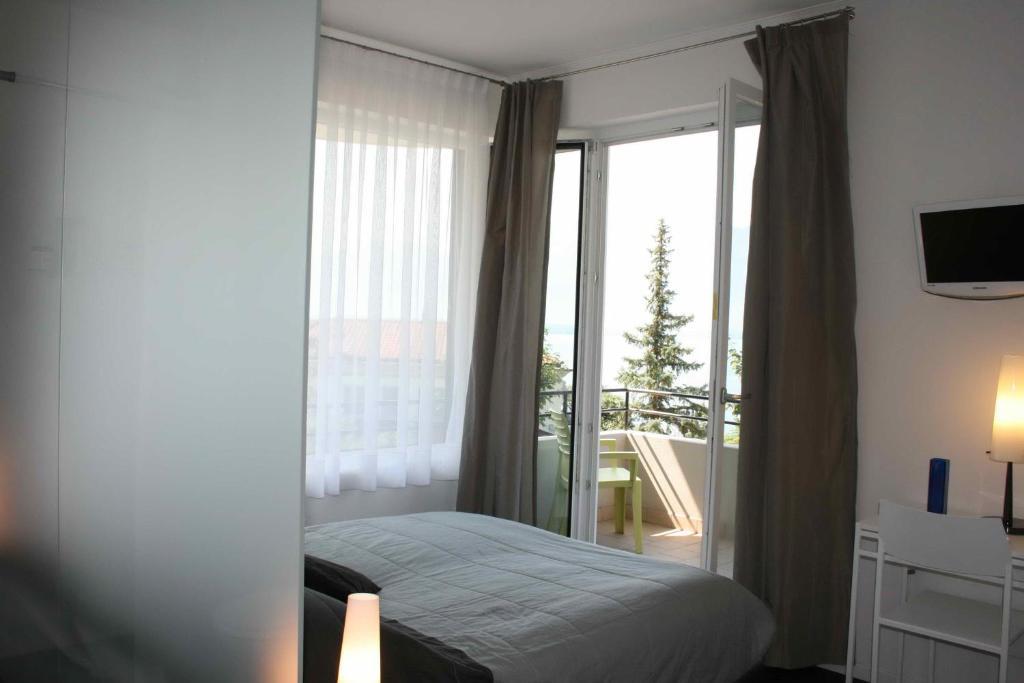 Bnb Belalp Montreux Esterno foto